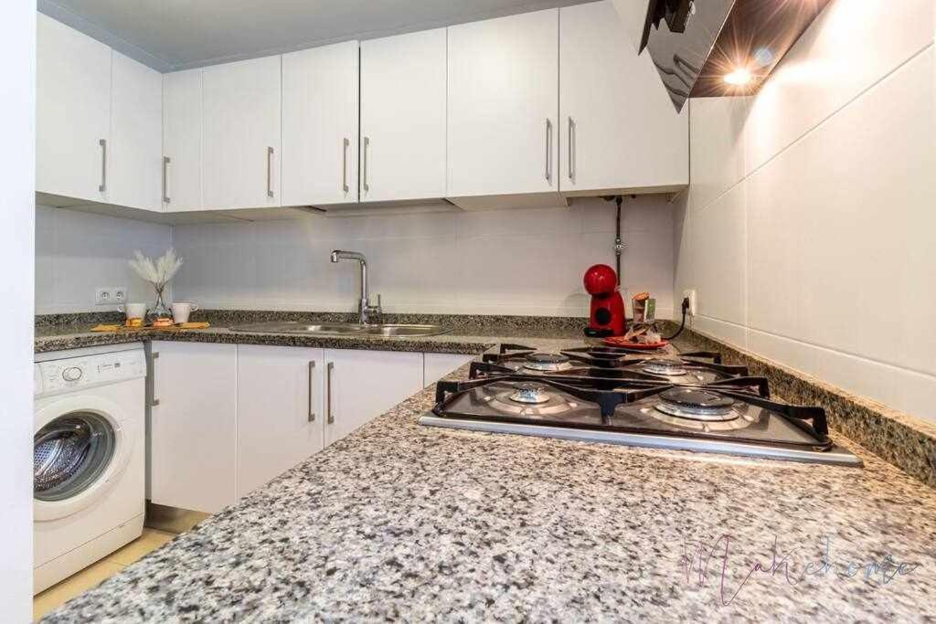 Apartamento 4 En Estadio Sevilla 8 Plazas Y Metro Esterno foto