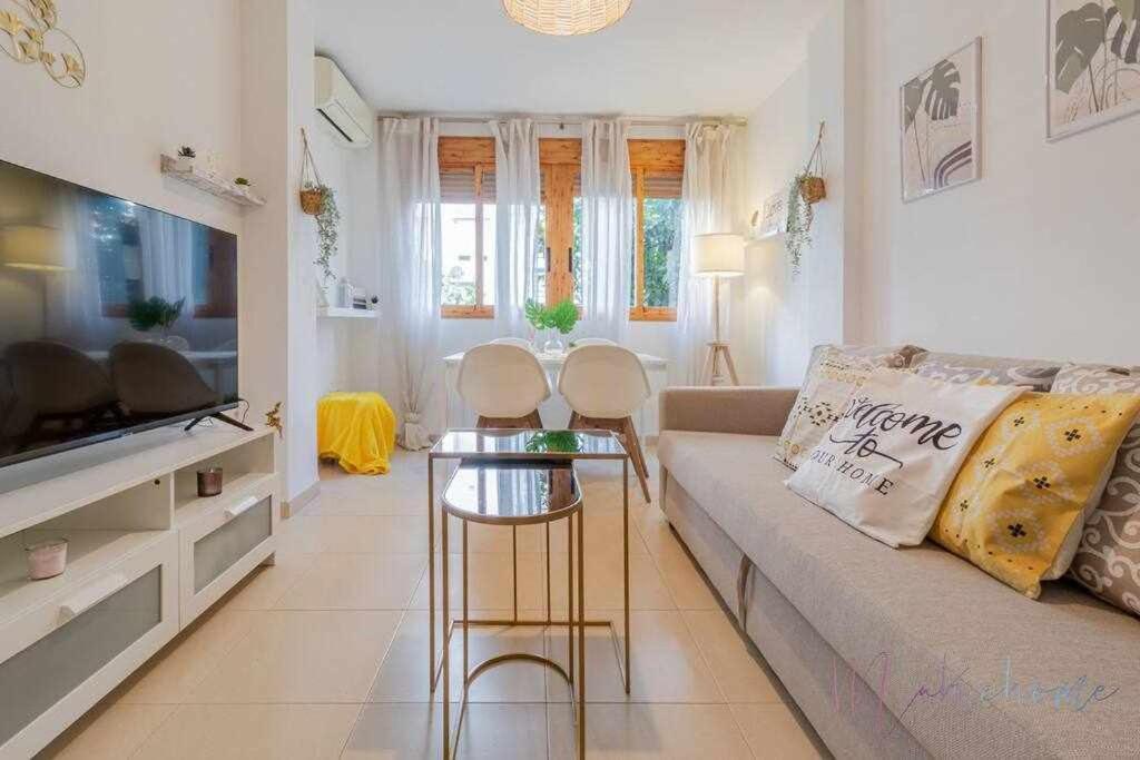 Apartamento 4 En Estadio Sevilla 8 Plazas Y Metro Esterno foto